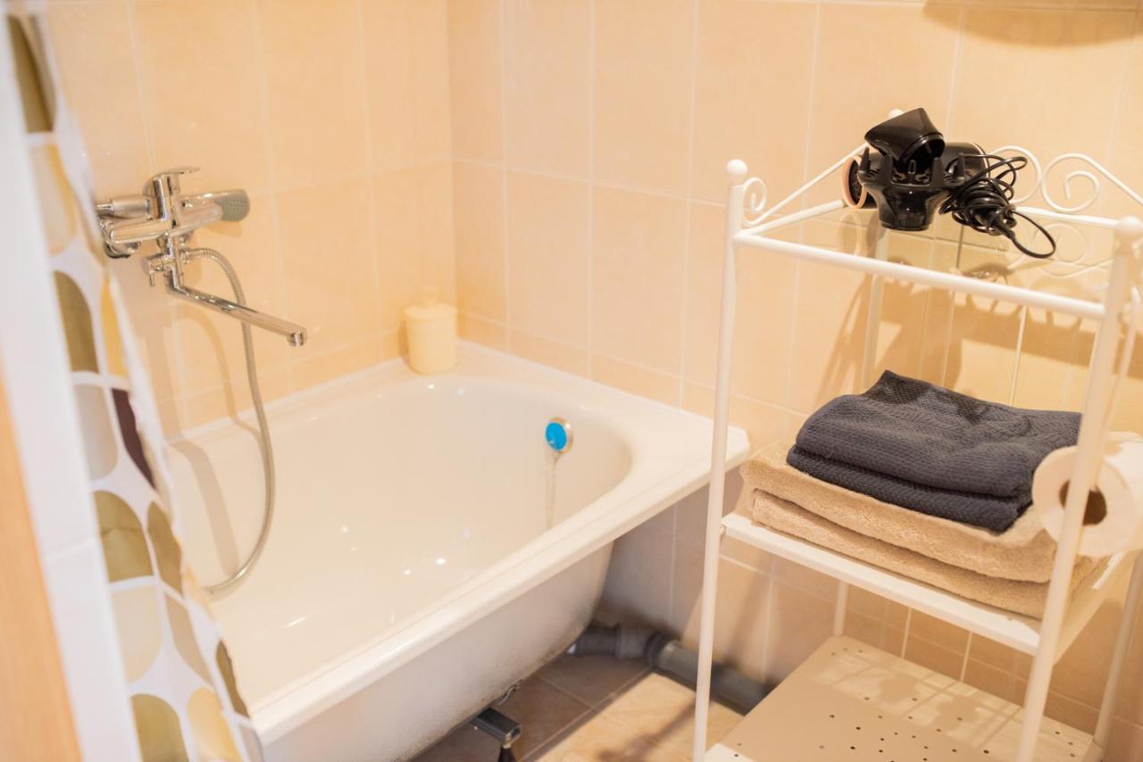 Centro Apartamentai Naujoji Akmene Eksteriør billede
