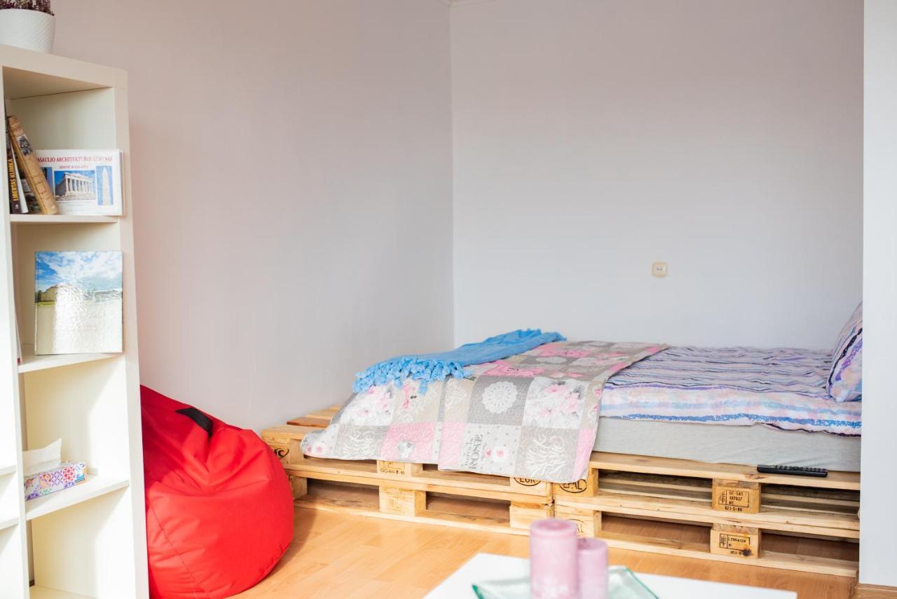 Centro Apartamentai Naujoji Akmene Eksteriør billede